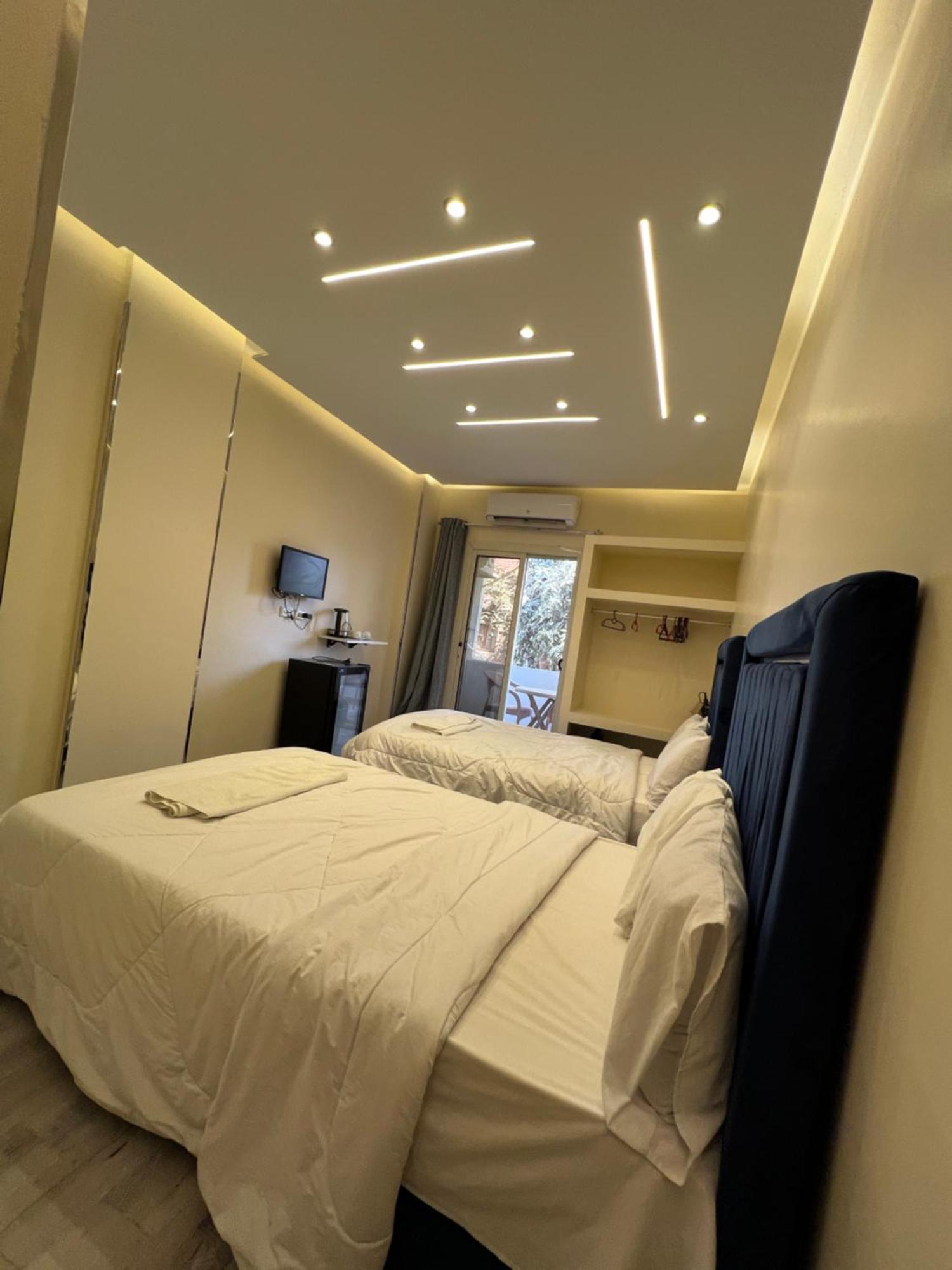 Moses Pyramids Inn Kafrat al Jabal Exterior photo